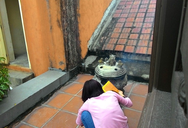 Cận cảnh những ngôi chùa trên nóc chung cư ở Thủ đô - 8