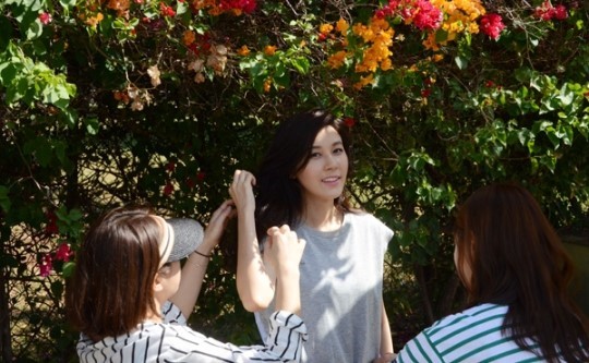 Kim Ha Neul quá trẻ đẹp so với tuổi 38 trong ảnh cưới - 1