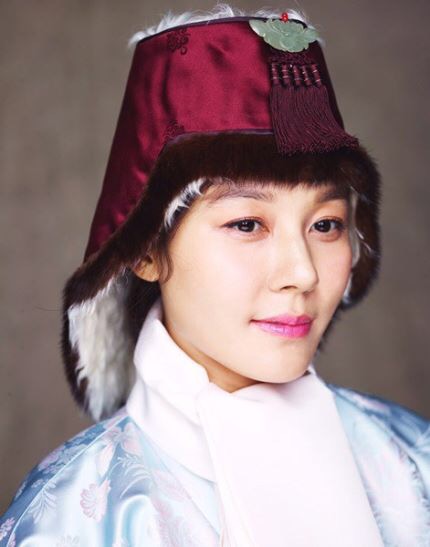 Kim Ha Neul quá trẻ đẹp so với tuổi 38 trong ảnh cưới - 14