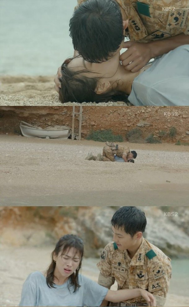 Màn hô hấp nhân tạo của trai đẹp với Song Hye Kyo gây sốt - 1