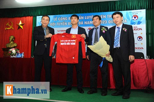 HLV Hữu Thắng ủng hộ cầu thủ nhập tịch vào đội tuyển VN - 1