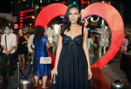 Diệu Huyền bầu 6 tháng rạng rỡ ra mắt phim mới - 3