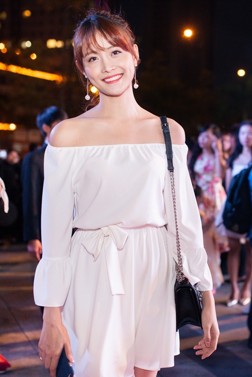 Diệu Huyền bầu 6 tháng rạng rỡ ra mắt phim mới - 11