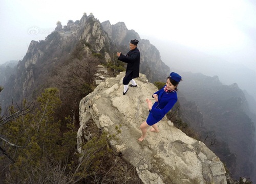 Tiếp viên hàng không lên núi học võ luyện can đảm - 3