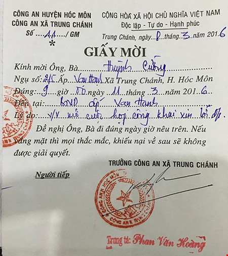 Hoãn xin lỗi vì… có luật sư, nhà báo! - 2