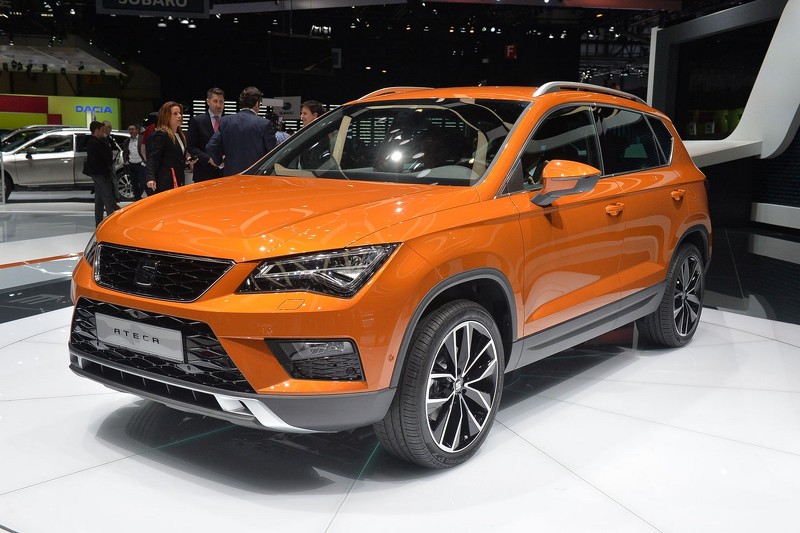 SEAT trình làng mẫu SUV Ateca đầu tiên của mình - 2