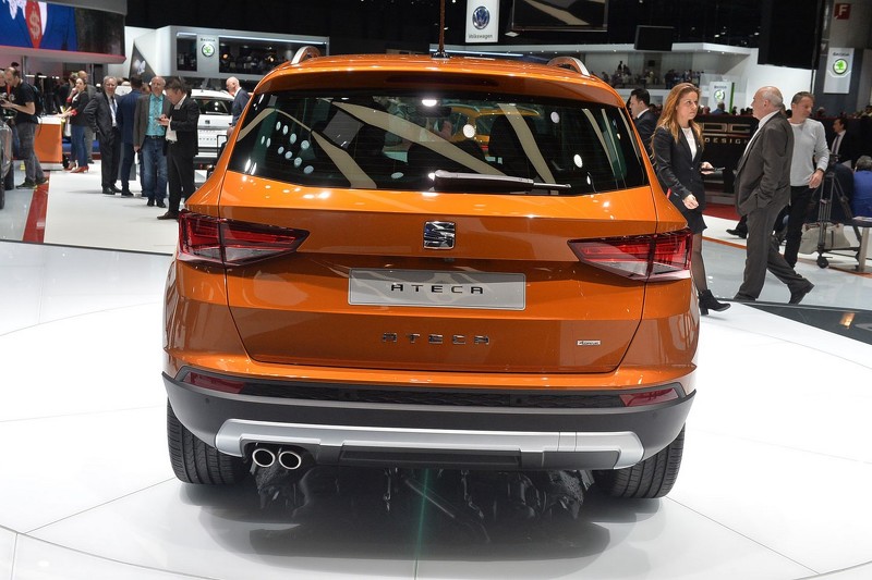 SEAT trình làng mẫu SUV Ateca đầu tiên của mình - 3