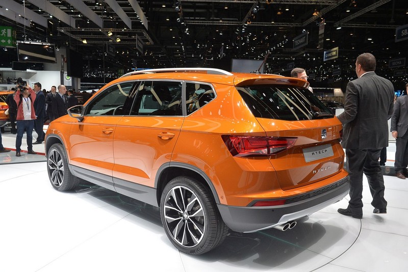 SEAT trình làng mẫu SUV Ateca đầu tiên của mình - 4