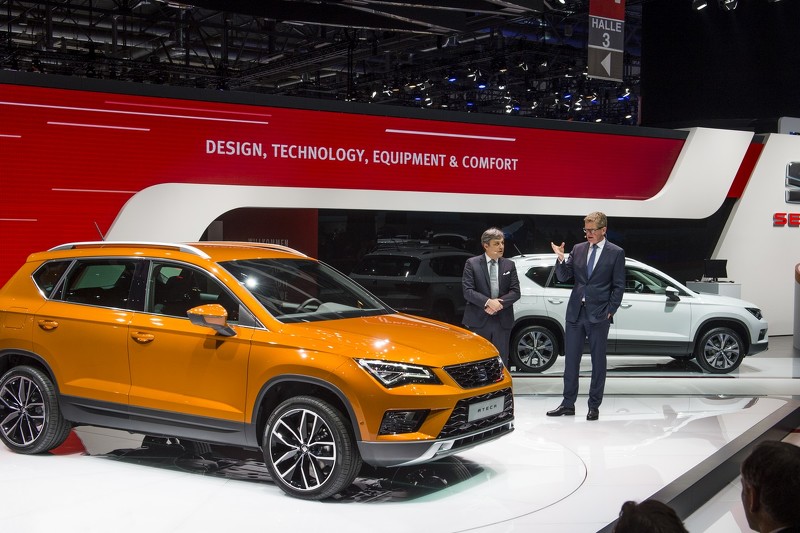 SEAT trình làng mẫu SUV Ateca đầu tiên của mình - 5