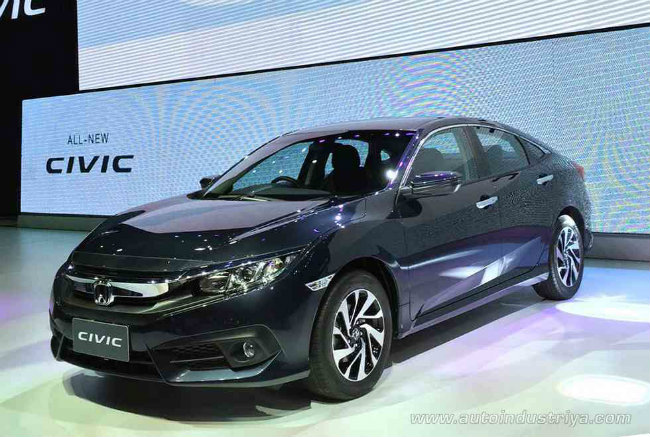 Mẫu Honda Civic 2016 vừa được tung ra thị trường Thái Lan với giá bán khởi điểm chỉ 8.69.000 baht (khoảng 552,5 triệu đồng). Đây cũng là lần đầu tiên một thị trường ở châu Á, ngoài khu vực Bắc Mỹ, được Honda phân phối mẫu xe Civic thế hệ mới nhất này.