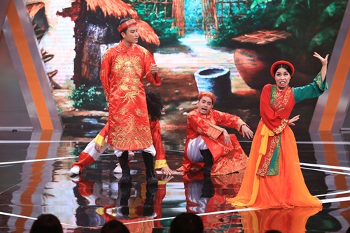 Gil Lê bảnh bao, lịch lãm khoe giọng trên sân khấu hài - 8