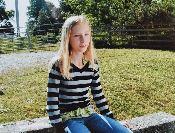 Sau tai nạn, cô gái tái tạo lại toàn bộ gương mặt - 3