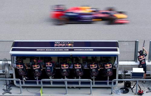 F1: Đội đua và tay lái được nói gì qua Team Radio - 1