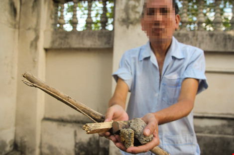 Người đàn ông khốn khổ vì lời đồn ngôi nhà bị ma ám - 4