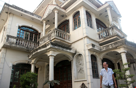 Người đàn ông khốn khổ vì lời đồn ngôi nhà bị ma ám - 3