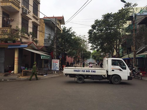 Đào móng, làm đổ sập nhà hàng xóm - 4
