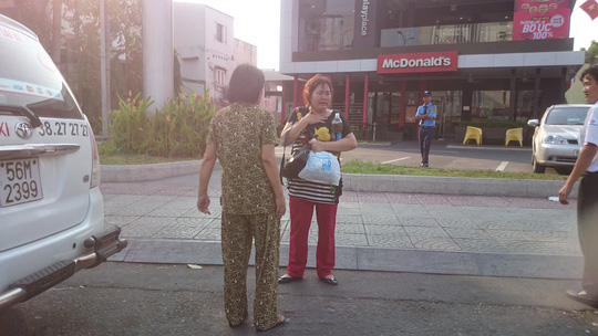 Chuyện người mẹ bị cướp: Người dân vô cảm hay bất lực? - 2