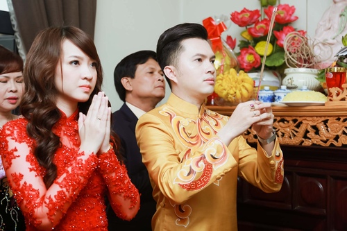 Nam Cường rước dâu ở Hà Nội bằng siêu xe 20 tỷ - 1