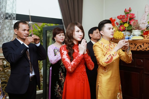 Nam Cường rước dâu ở Hà Nội bằng siêu xe 20 tỷ - 12