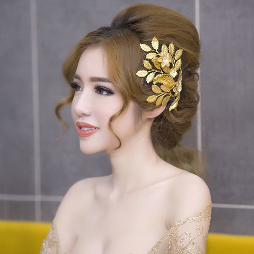 Báo Thái khen Elly Trần đẹp hơn bội phần sau sinh - 4