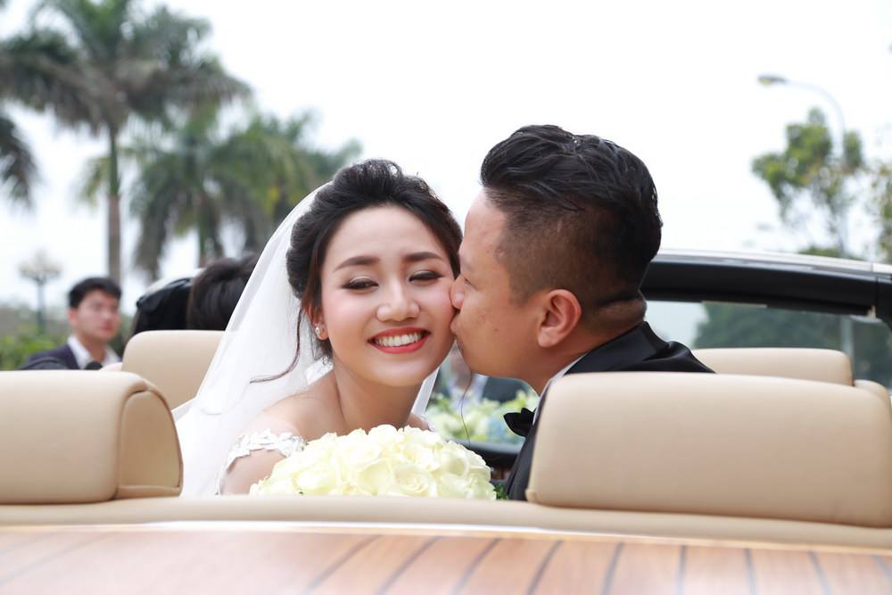 3 hôn lễ bạc tỷ gây xôn xao dư luận của mỹ nữ Việt - 1
