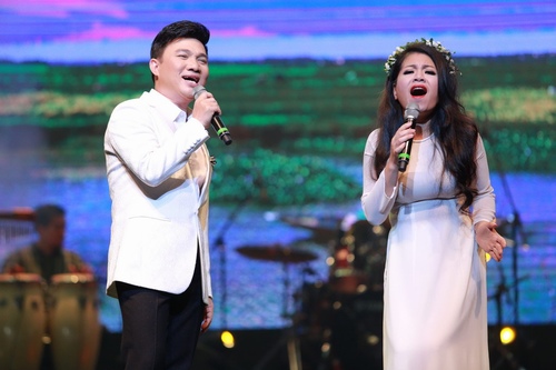 Vợ chồng Trọng Tấn tình cảm đến chúc mừng Anh Thơ - 4