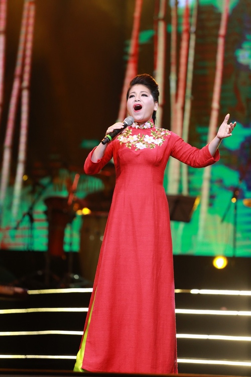 Vợ chồng Trọng Tấn tình cảm đến chúc mừng Anh Thơ - 8