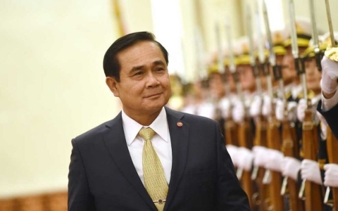 Thủ tướng Thái Lan kêu gọi xem "Hậu Duệ Mặt Trời" - 2