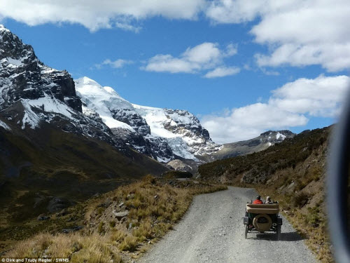 Vợ chồng già du lịch khắp nơi trên chiếc xe 100 tuổi - 9