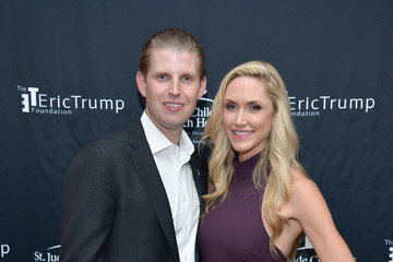 Thư kèm bột trắng đe dọa gia đình Donald Trump - 3