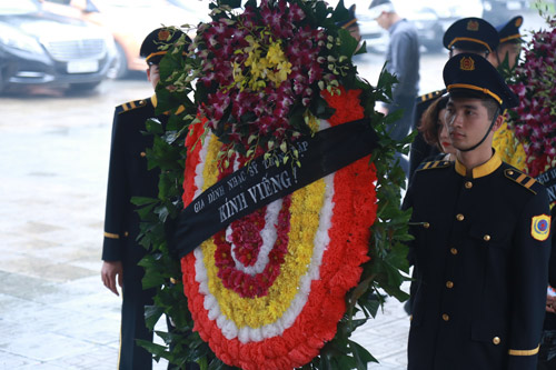 Lễ tang nhạc sĩ Thanh Tùng: "Tiễn bố về với mẹ, chào bố" - 29