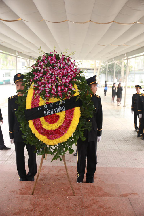 Lễ tang nhạc sĩ Thanh Tùng: "Tiễn bố về với mẹ, chào bố" - 25