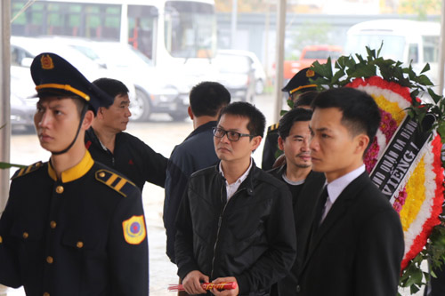 Lễ tang nhạc sĩ Thanh Tùng: "Tiễn bố về với mẹ, chào bố" - 20