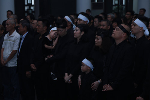Lễ tang nhạc sĩ Thanh Tùng: "Tiễn bố về với mẹ, chào bố" - 5