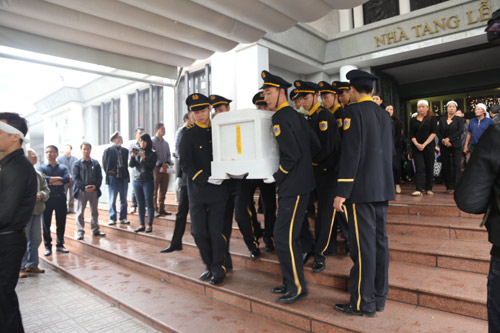 Lễ tang nhạc sĩ Thanh Tùng: "Tiễn bố về với mẹ, chào bố" - 8