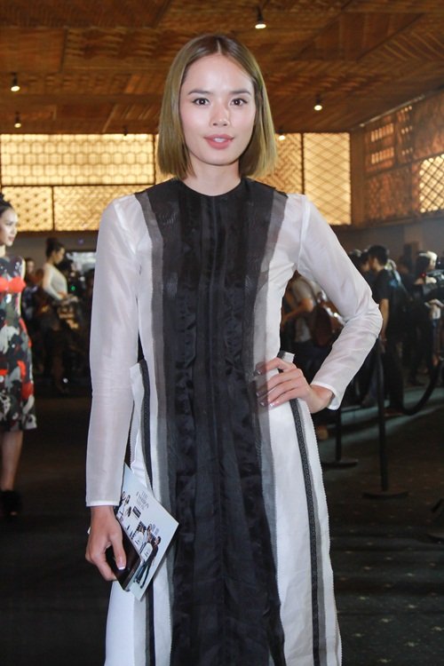 Phạm Hương, Thu Thảo đọ nhan sắc một chín một mười - 7