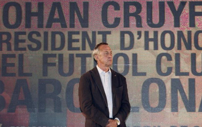 Năm 2010, dưới thời Joan Laporta, Cruyff đã được bầu là Chủ tịch danh dự của Barca.
