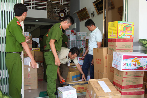 Cơ sở kinh doanh bánh kẹo in khống hạn sử dụng - 4