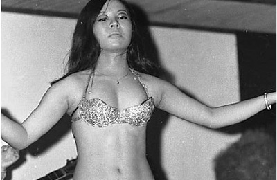 Thời trang táo bạo khó ngờ thời các bà, các mẹ - 11