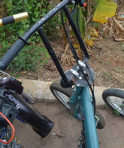 Những chiếc xe "quái dị" trong bãi ở Bà Rịa-Vũng Tàu - 5