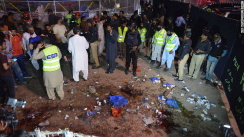 Đánh bom công viên trẻ em ở Pakistan, 69 người thiệt mạng - 2