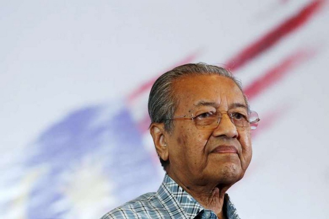 Cựu thủ tướng Malaysia tự nhận là &#34;độc tài&#34; - 1