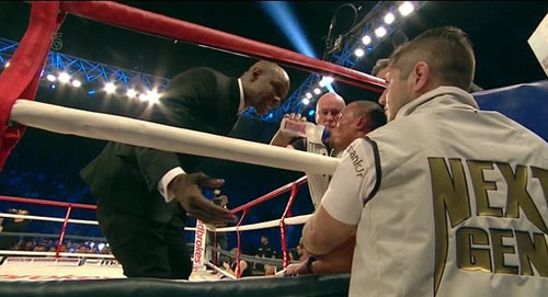 Boxing: Cha xin con đừng "phế võ công" đối thủ - 2