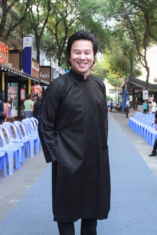 Linh Nga, Hồng Nhung đọ sắc đằm thắm với áo dài - 4