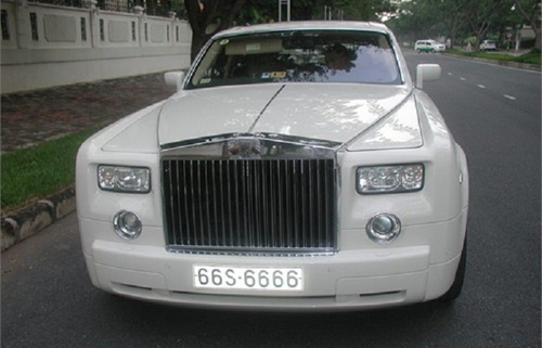 Rolls-Royce ở Việt Nam chỉ đeo biển số đẹp? - 6