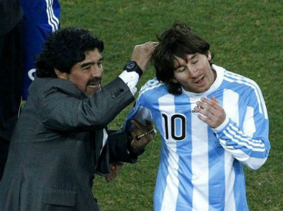 Đội hình vĩ đại nhất: Messi sánh ngang Pele, Maradona - 2