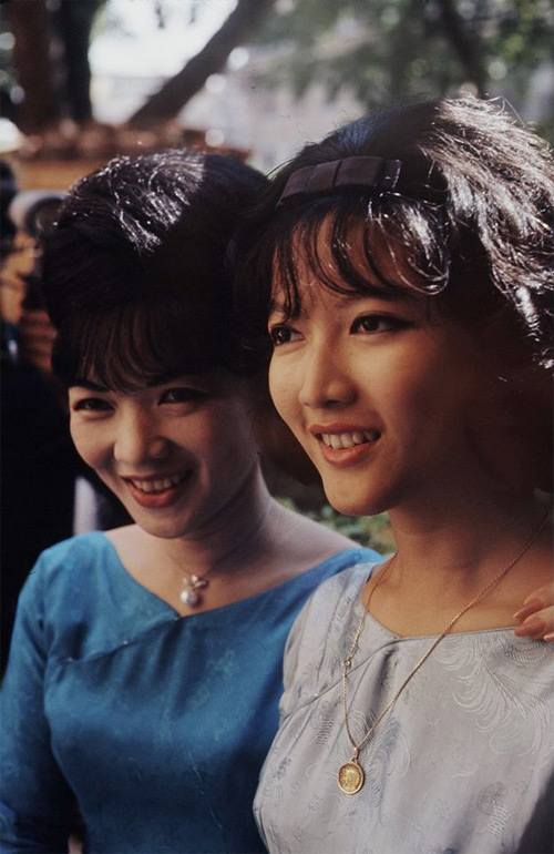 Vẻ đẹp "nghiêng thành" của các giai nhân thời xưa cũ - 11