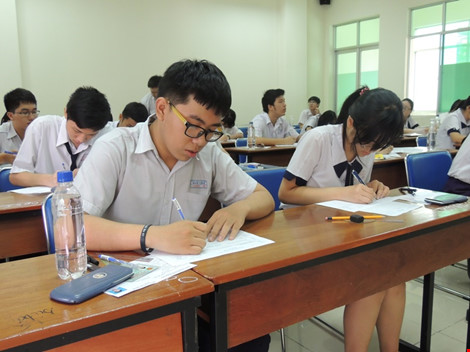 TP.HCM: Gần 56.000 học sinh thi THPT quốc gia tại bốn cụm - 1