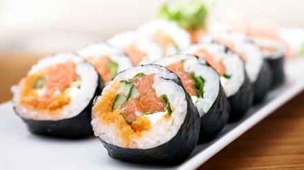 Sống lâu hơn nhờ ăn sushi - 1
