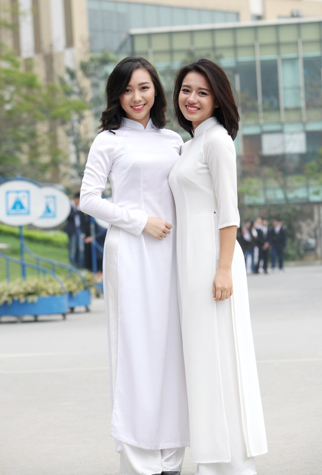 Nữ sinh trường Amsterdam xinh tươi trong ngày hội áo dài - 2